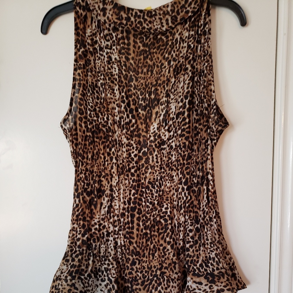 Clothes - Picture 2 of 2